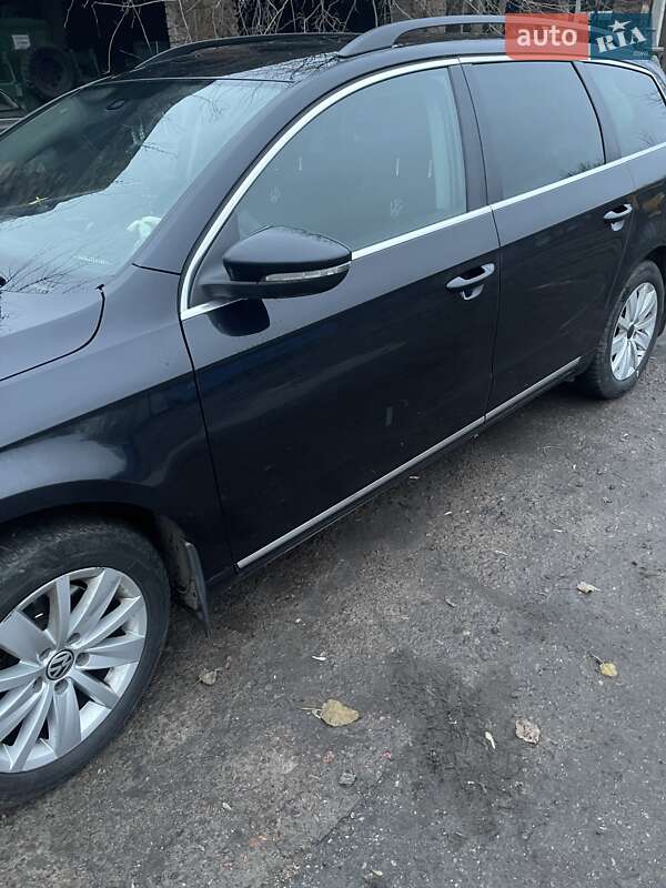 Универсал Volkswagen Passat 2014 в Кропивницком