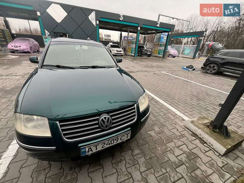 Седан Volkswagen Passat 2001 в Вишневом
