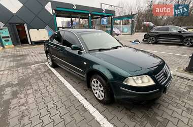 Седан Volkswagen Passat 2001 в Вишневом