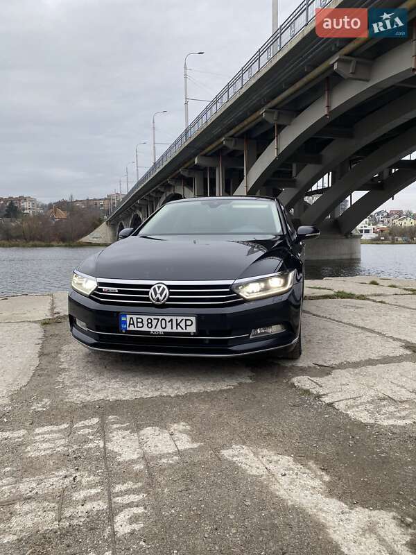 Седан Volkswagen Passat 2015 в Виннице
