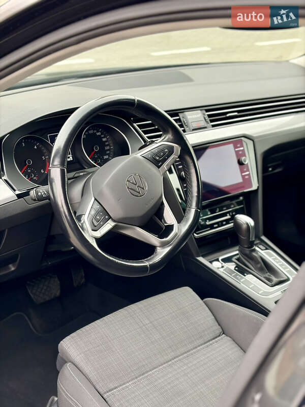 Универсал Volkswagen Passat 2020 в Дубно