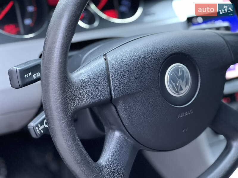 Седан Volkswagen Passat 2006 в Тернополе
