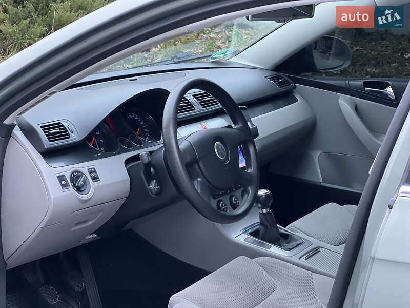 Седан Volkswagen Passat 2006 в Тернополе