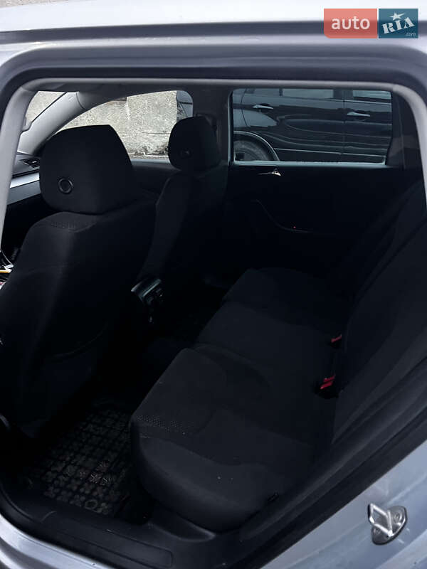 Универсал Volkswagen Passat 2008 в Сокале