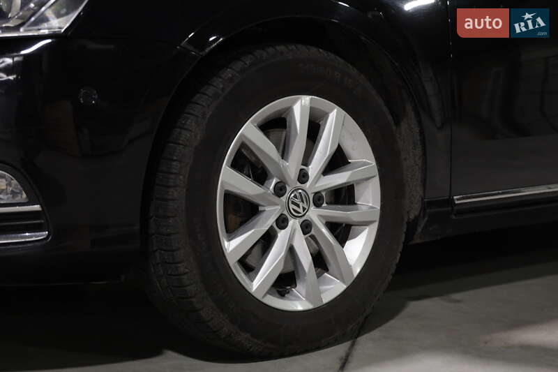 Универсал Volkswagen Passat 2013 в Луцке