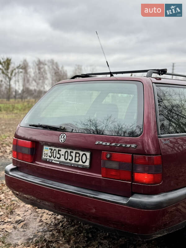 Универсал Volkswagen Passat 1994 в Заречном