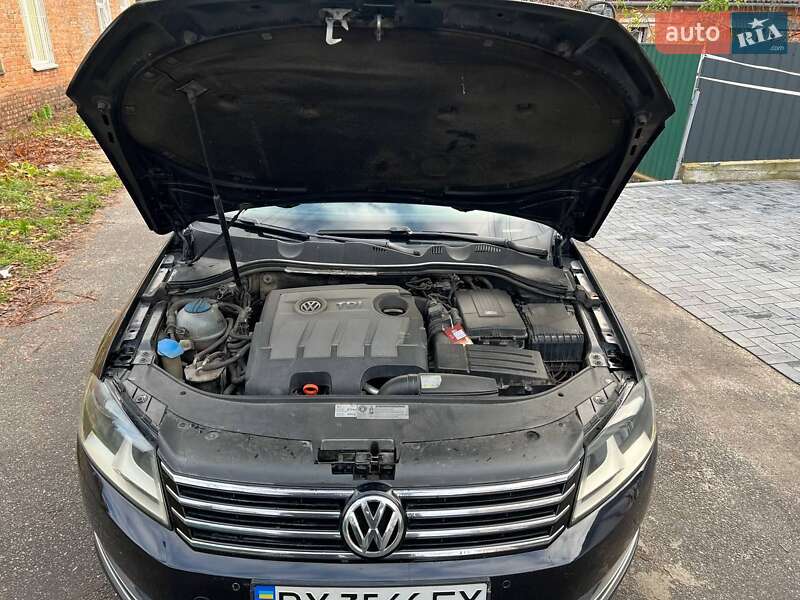 Седан Volkswagen Passat 2010 в Хмельницькому