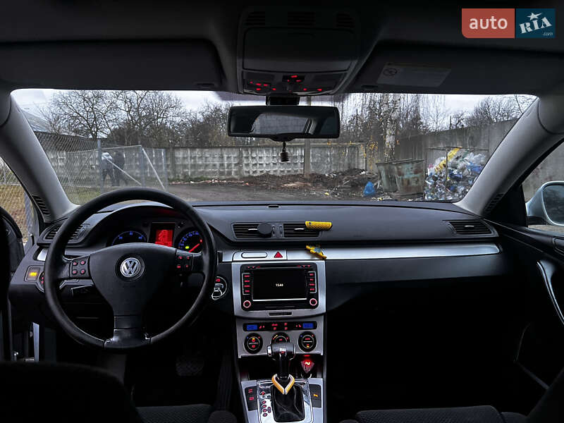 Универсал Volkswagen Passat 2008 в Сокале