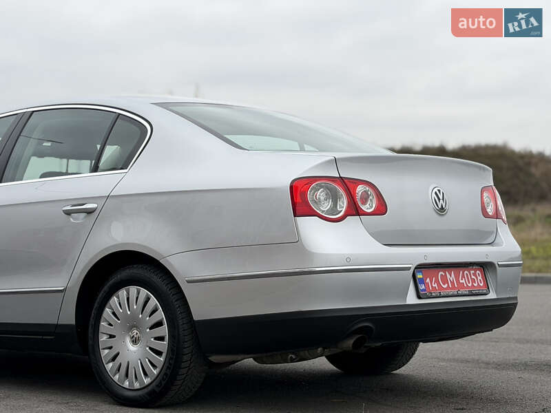 Седан Volkswagen Passat 2009 в Виннице