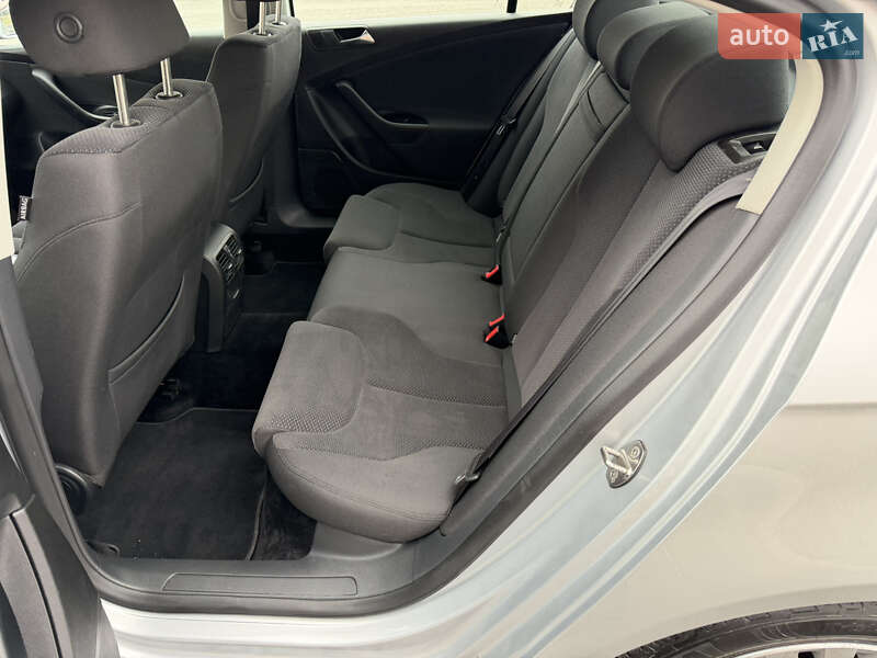 Седан Volkswagen Passat 2009 в Виннице