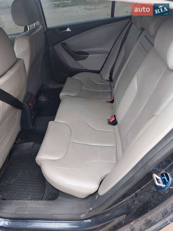 Седан Volkswagen Passat 2005 в Слов'янську