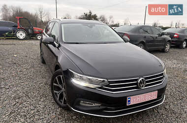 Універсал Volkswagen Passat 2020 в Львові