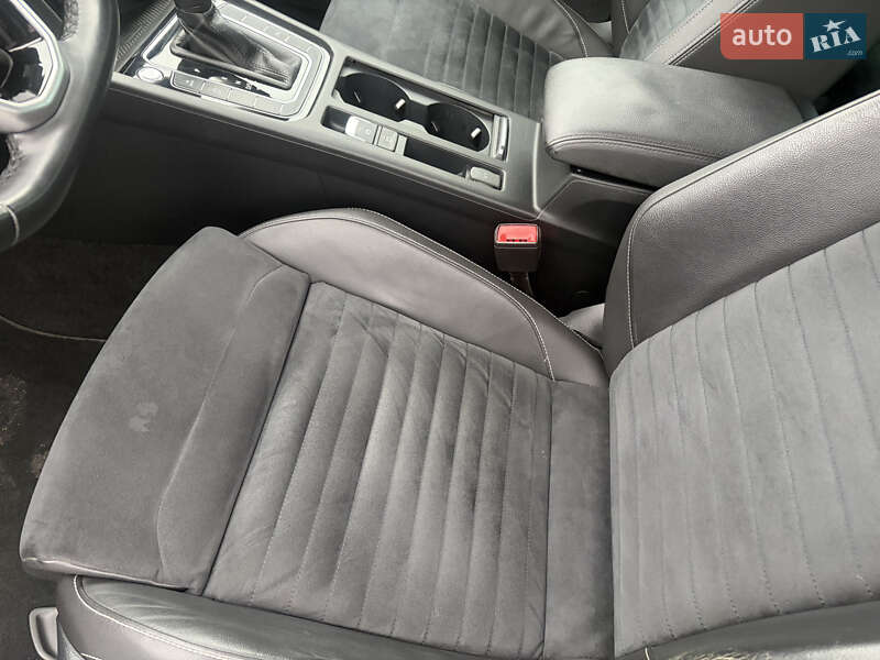 Универсал Volkswagen Passat 2020 в Львове