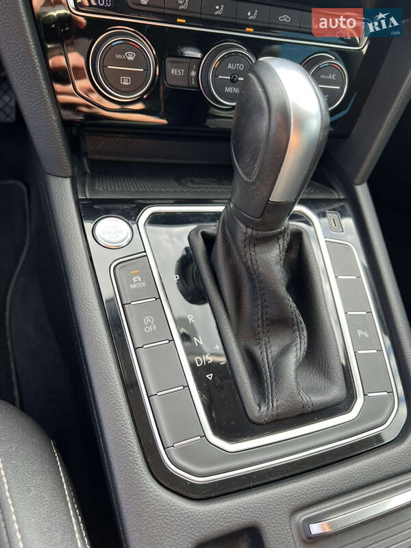 Универсал Volkswagen Passat 2020 в Львове