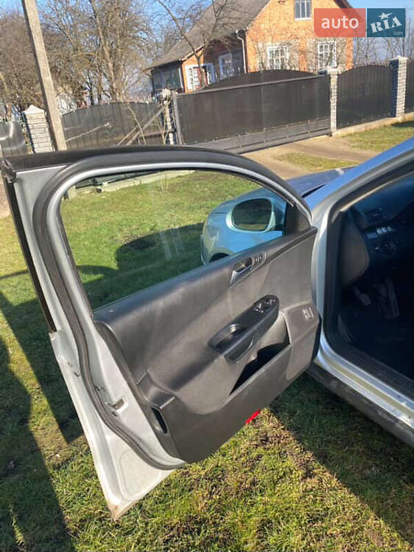 Універсал Volkswagen Passat 2008 в Жидачові