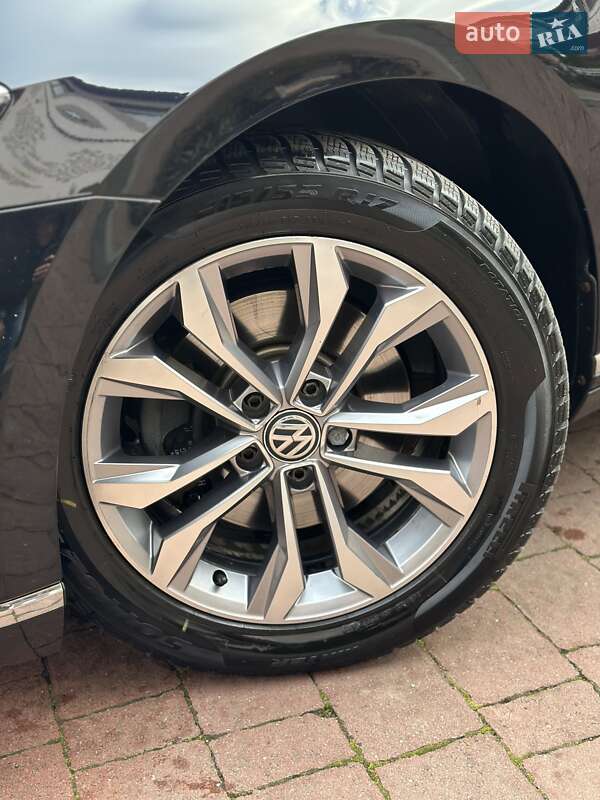 Седан Volkswagen Passat 2016 в Стрые