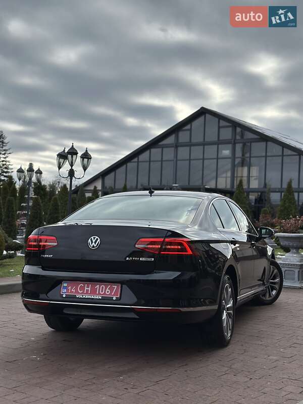 Седан Volkswagen Passat 2016 в Стрые