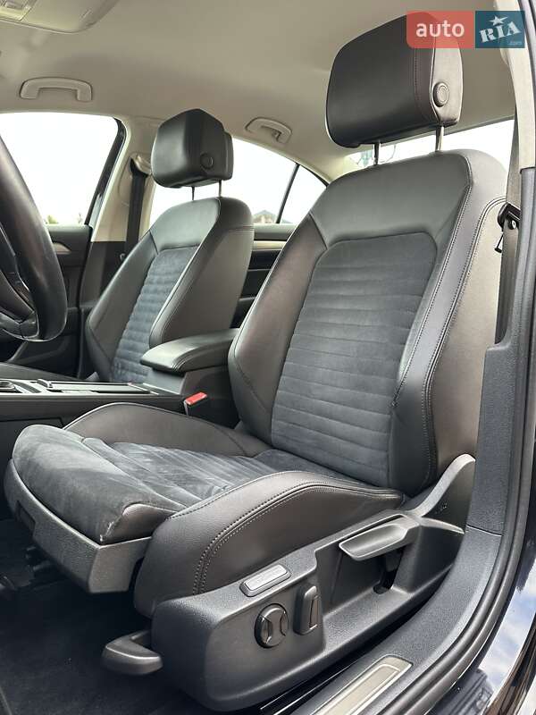 Седан Volkswagen Passat 2016 в Стрые