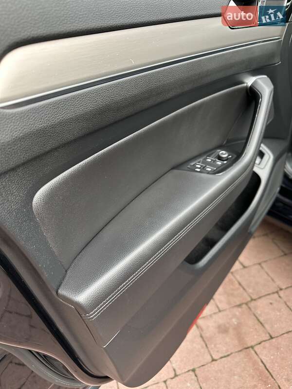 Седан Volkswagen Passat 2016 в Стрые