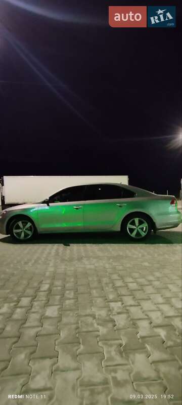 Седан Volkswagen Passat 2012 в Вишневом