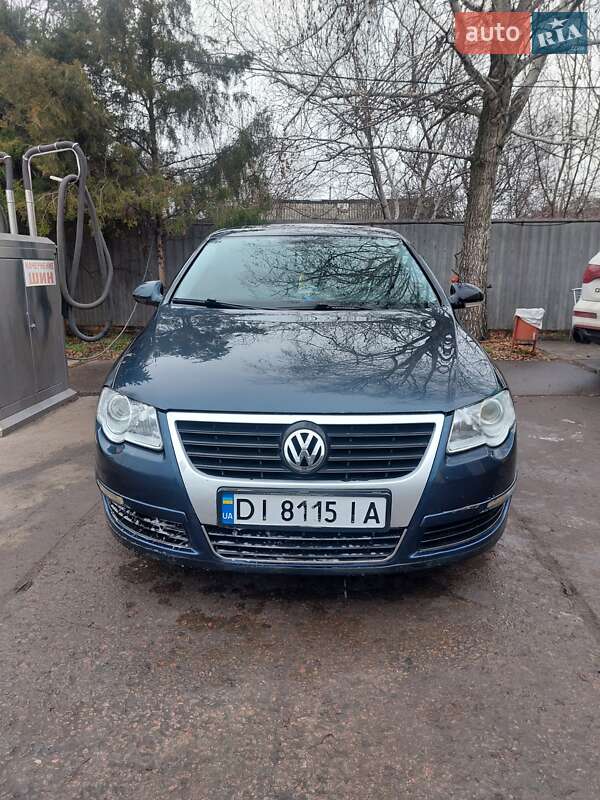 Седан Volkswagen Passat 2005 в Слов'янську