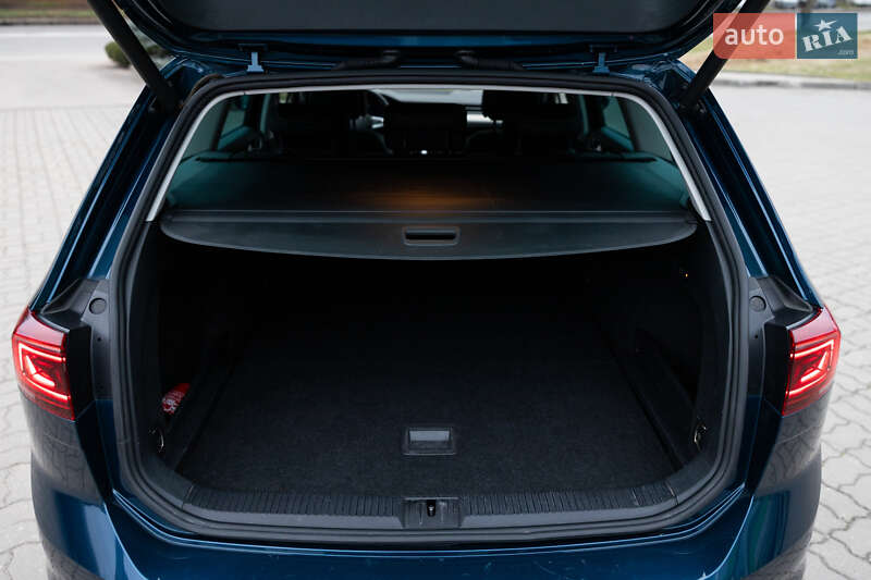 Универсал Volkswagen Passat 2021 в Луцке