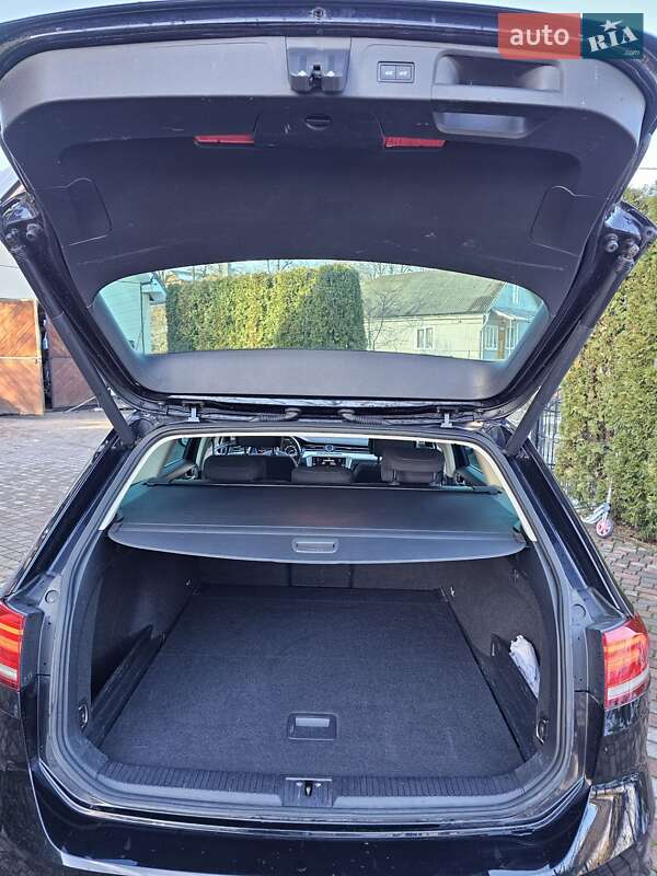 Універсал Volkswagen Passat 2017 в Калуші фото 24 Універсал Volkswagen Passat 2017 в Калуші