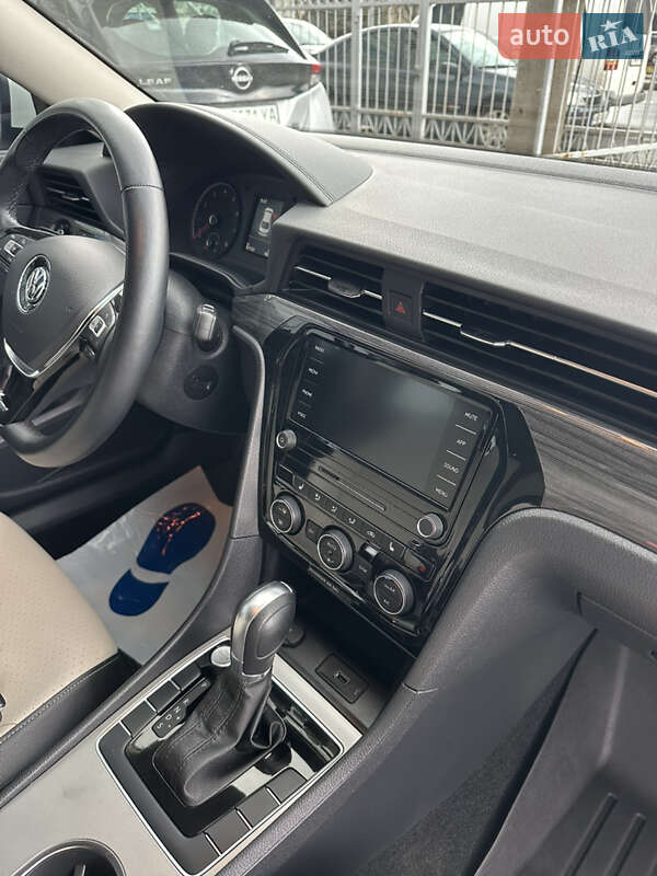 Седан Volkswagen Passat 2020 в Первомайську фото 17 Седан Volkswagen Passat 2020 в Первомайську