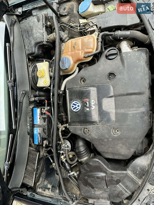 Седан Volkswagen Passat 2003 в Черновцах