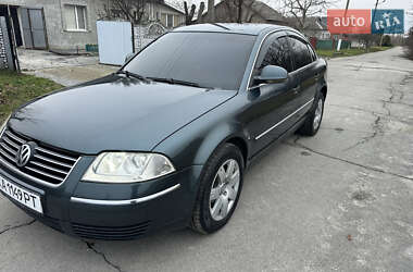Седан Volkswagen Passat 2004 в Брусилові