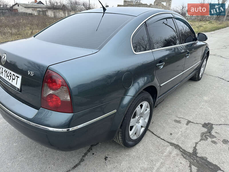 Седан Volkswagen Passat 2004 в Брусилове