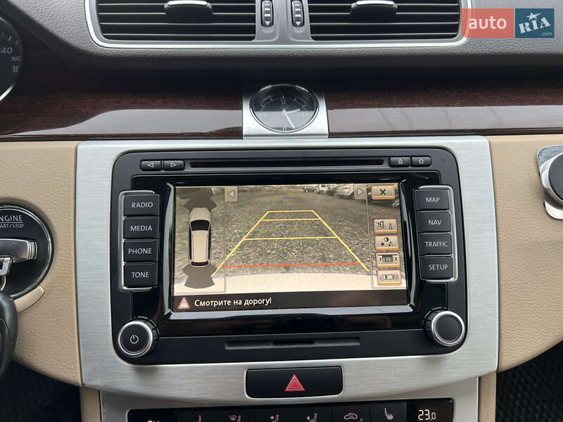 Універсал Volkswagen Passat 2013 в Бродах