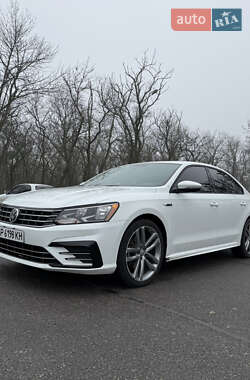 Седан Volkswagen Passat 2017 в Запоріжжі