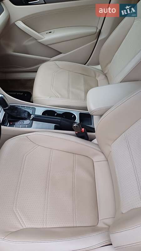 Седан Volkswagen Passat 2014 в Березному