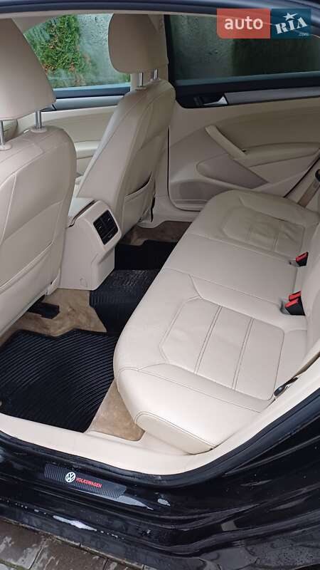 Седан Volkswagen Passat 2014 в Березному