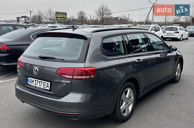 Универсал Volkswagen Passat 2015 в Житомире