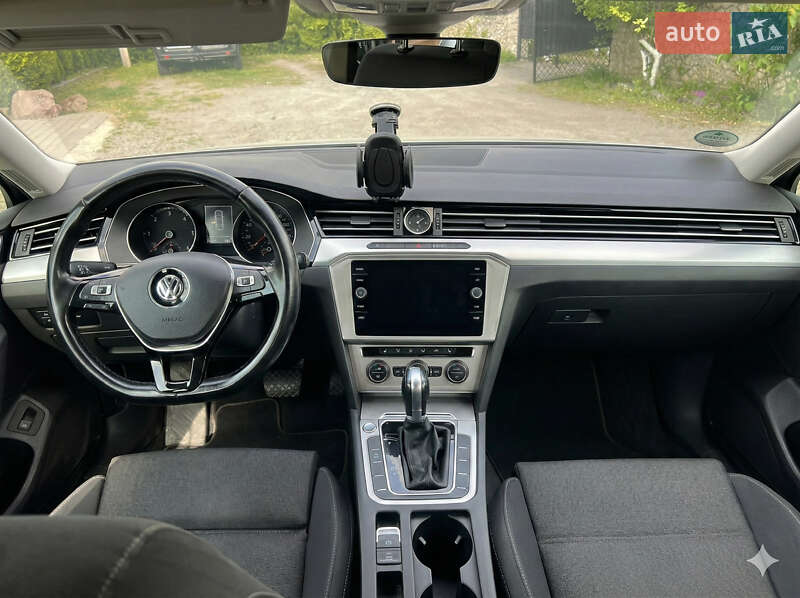 Универсал Volkswagen Passat 2018 в Луцке