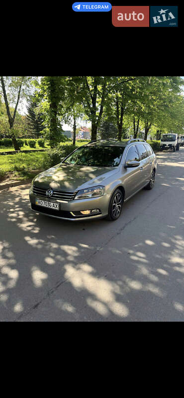 Универсал Volkswagen Passat 2012 в Мукачево фото Универсал Volkswagen Passat 2012 в Мукачево