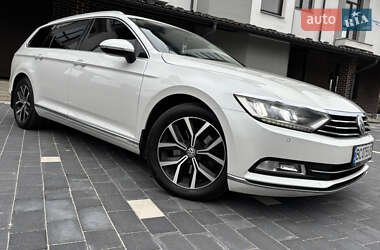 Универсал Volkswagen Passat 2018 в Львове