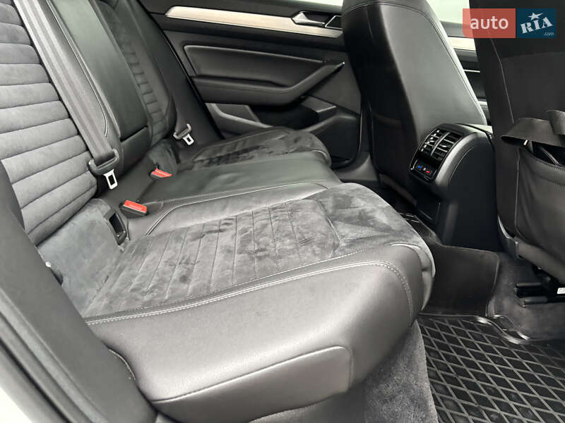 Универсал Volkswagen Passat 2018 в Львове