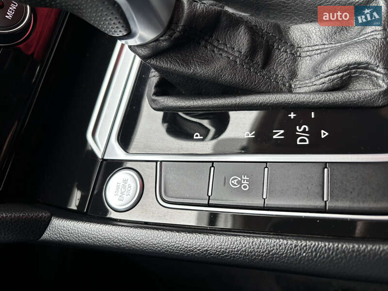 Универсал Volkswagen Passat 2018 в Львове