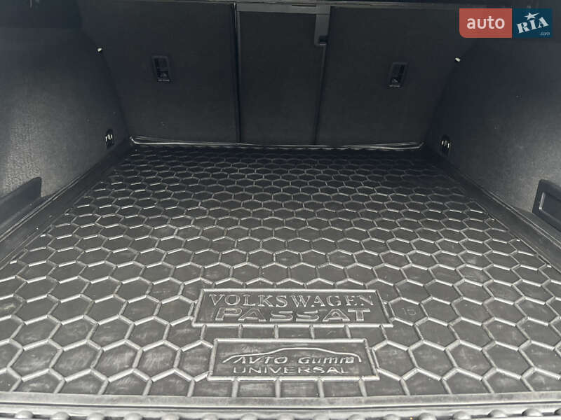 Универсал Volkswagen Passat 2018 в Львове