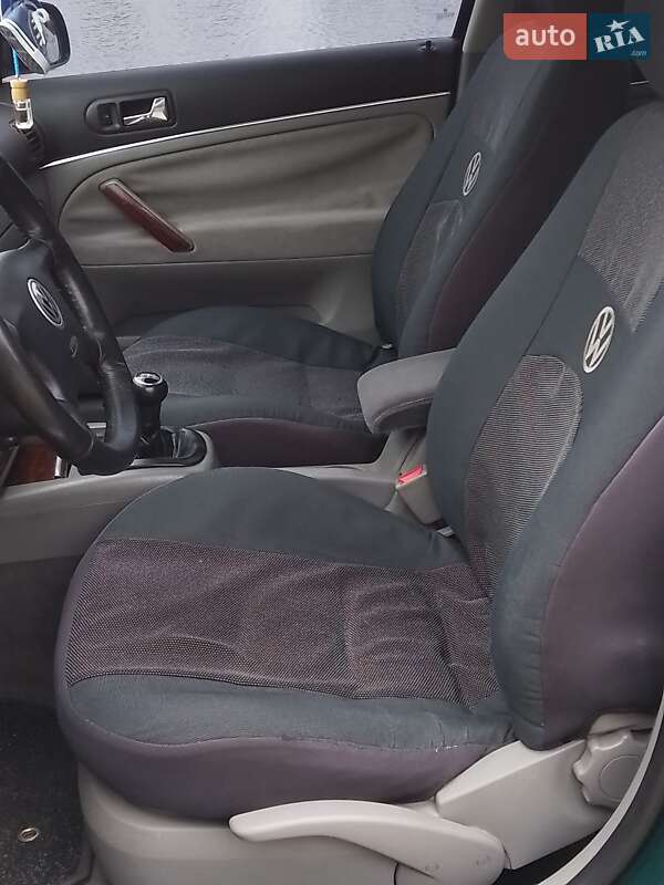 Седан Volkswagen Passat 2001 в Вышгороде фото 14 Седан Volkswagen Passat 2001 в Вышгороде