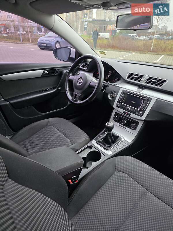 Універсал Volkswagen Passat 2011 в Хмельницькому фото 18 Універсал Volkswagen Passat 2011 в Хмельницькому