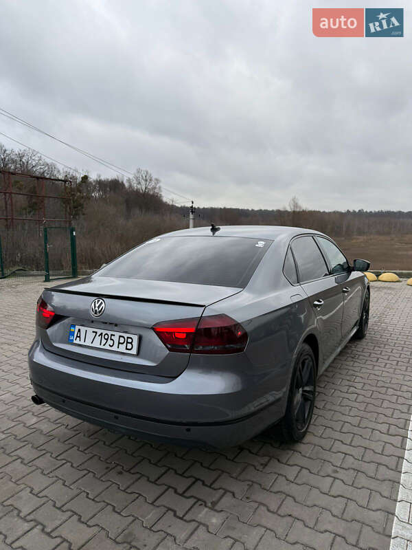 Седан Volkswagen Passat 2014 в Киеве