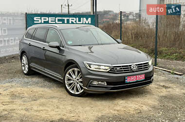 Универсал Volkswagen Passat 2016 в Ровно