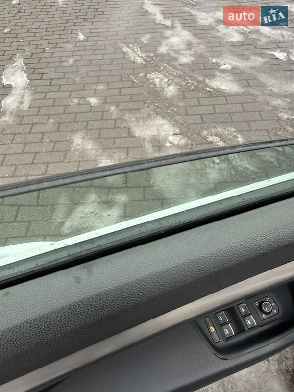 Универсал Volkswagen Passat 2017 в Львове