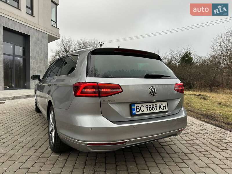 Универсал Volkswagen Passat 2019 в Львове