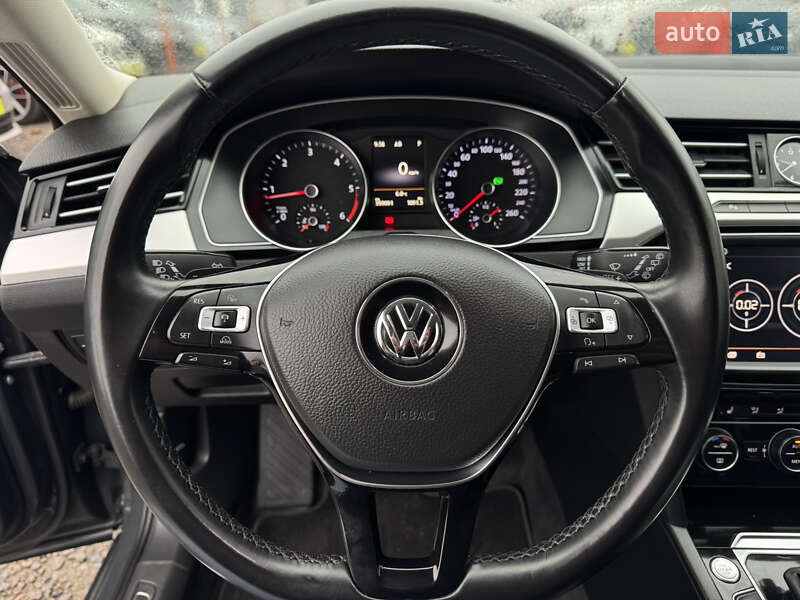Универсал Volkswagen Passat 2016 в Умани фото 11 Универсал Volkswagen Passat 2016 в Умани