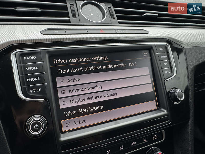 Универсал Volkswagen Passat 2016 в Умани фото 18 Универсал Volkswagen Passat 2016 в Умани